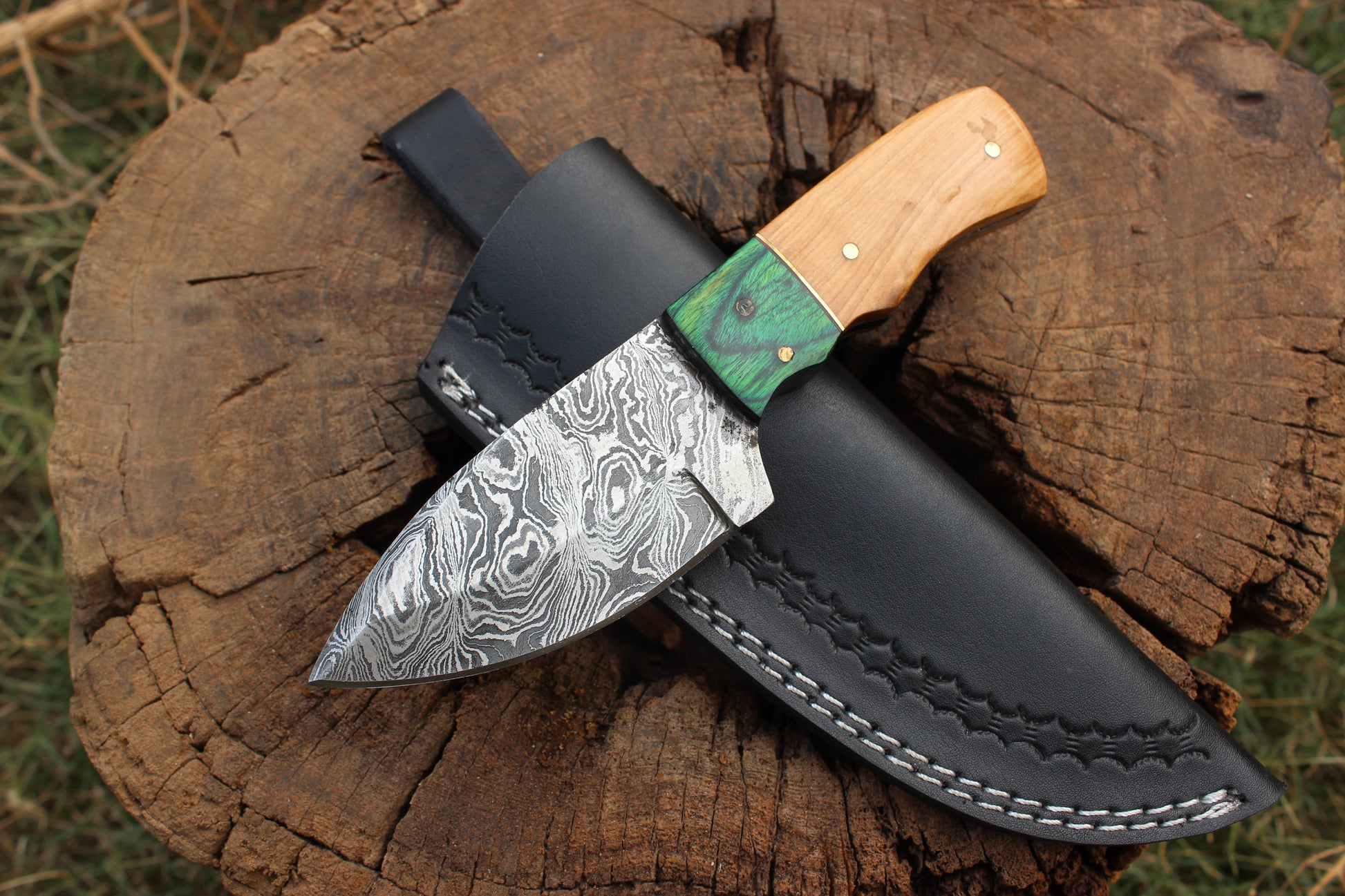  Nazarov Knives Damascus Steel Knife - Hunting Knife - Real  Damascus - Birchbark - OVOD - Leather Sheath : Sports & Outdoors